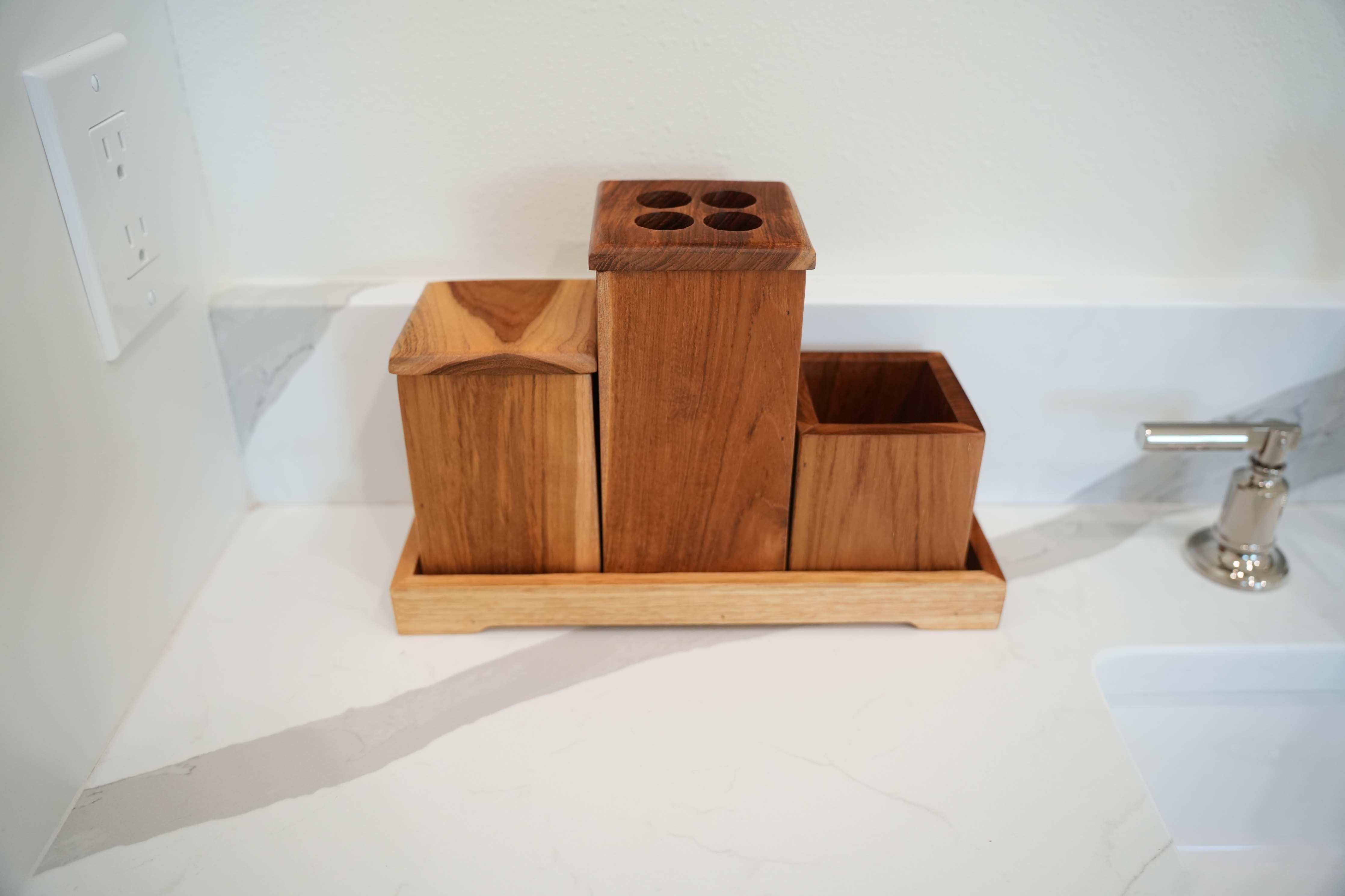 Eleganto® 3 Piece Teak Wood Bathroom Amenities Set with Tray in EarthyTeak® Finish