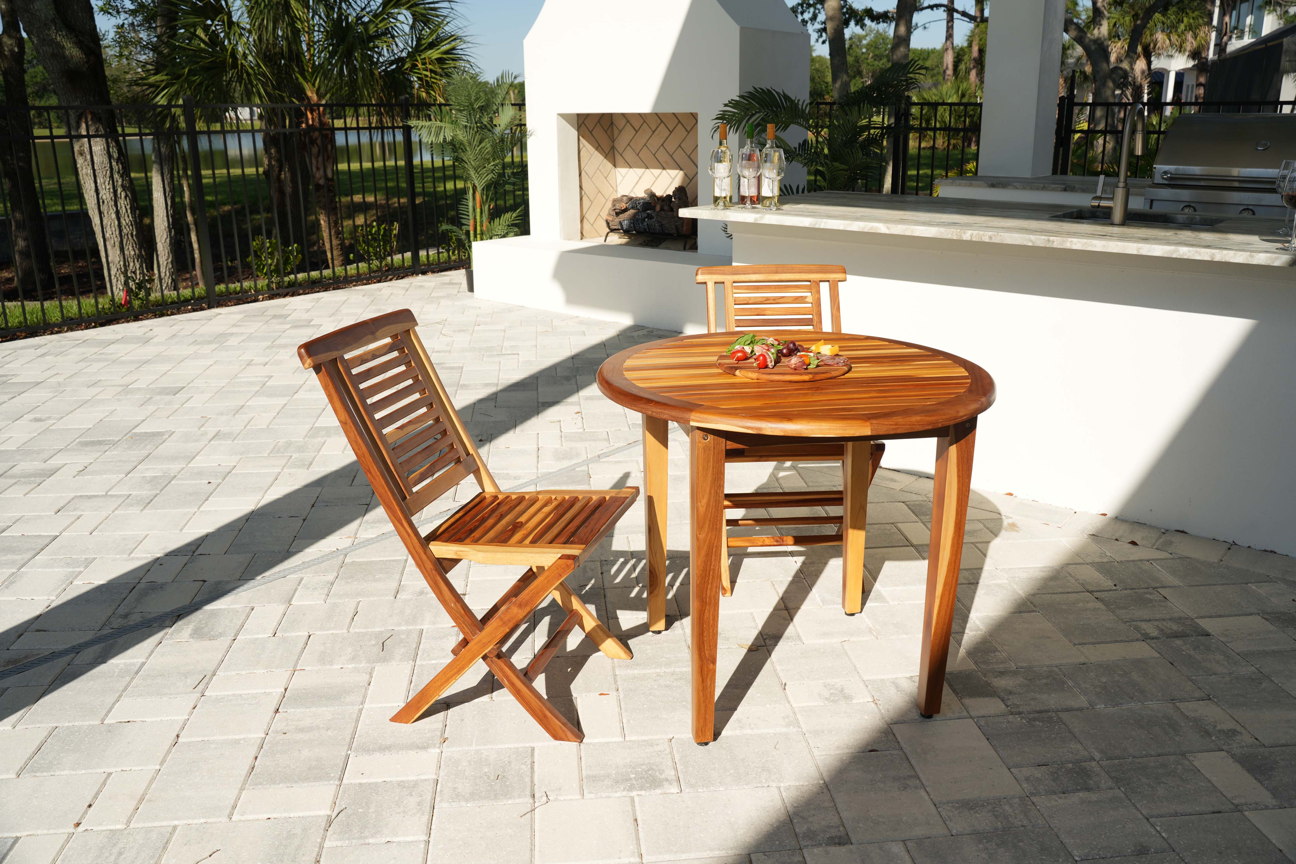 EcoDecors® Oasis® 36" Teak Wood Round Table in EarthyTeak Finish