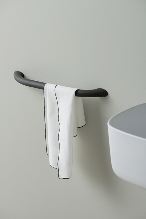 Deco Italio™ Soft Black 25.6" Grab Bar
