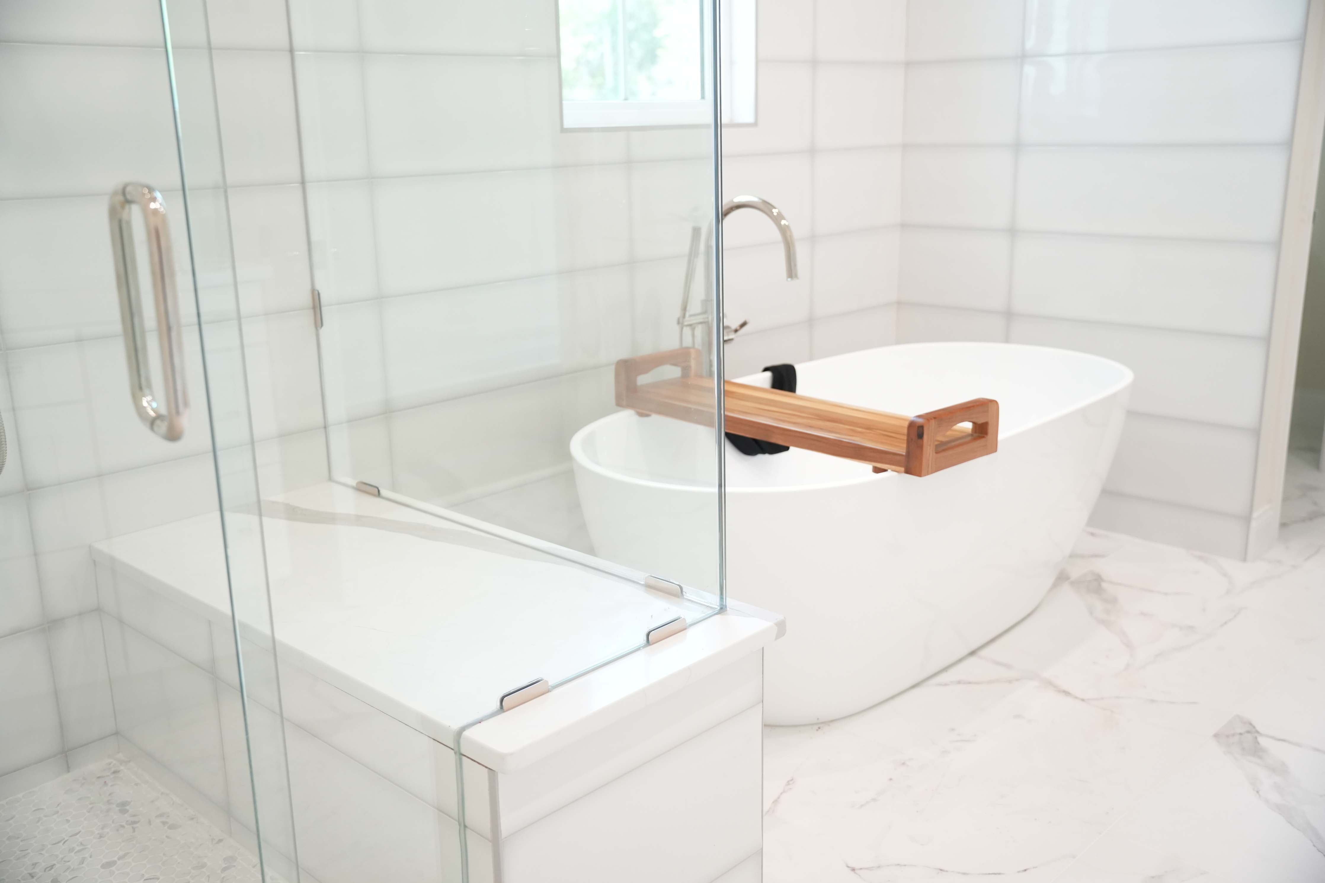 Eleganto® 34” Teak Bath Tray with LiftAide® in EarthyTeak® Finish